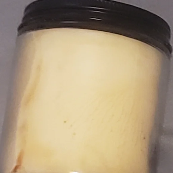 Hot Cocoa & Cream Candle - Picture 3 of 4